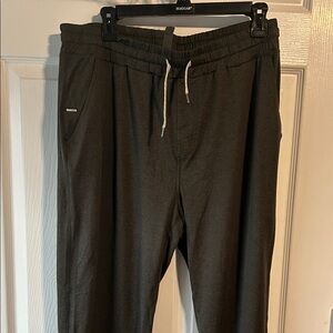 Vuori Men's Dark Gray Joggers